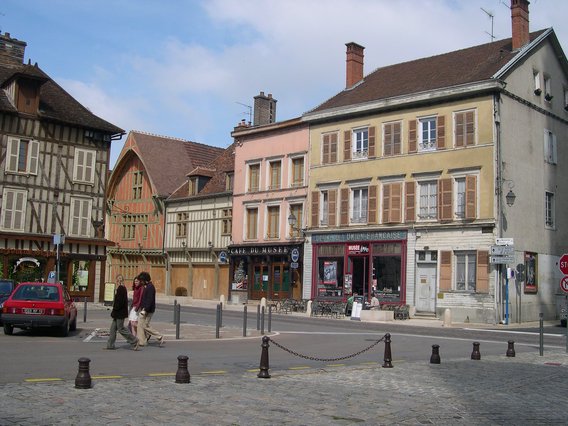  parvis de la cathédrale